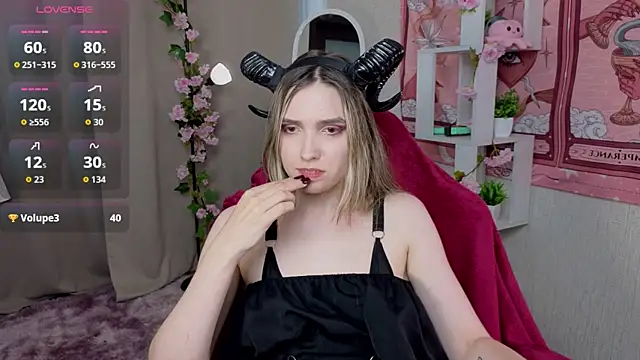 NocturneHuntress live