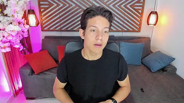 LevinFox live
