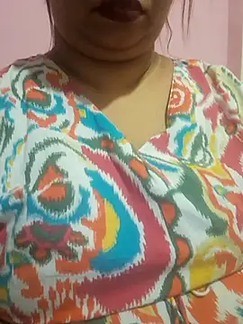 Ravina_patil1 live