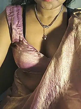 DIRTYSECRET_QUEEN_07 live
