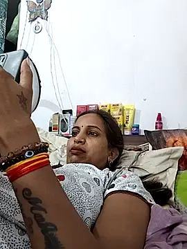 Sexy-Kajal2 live