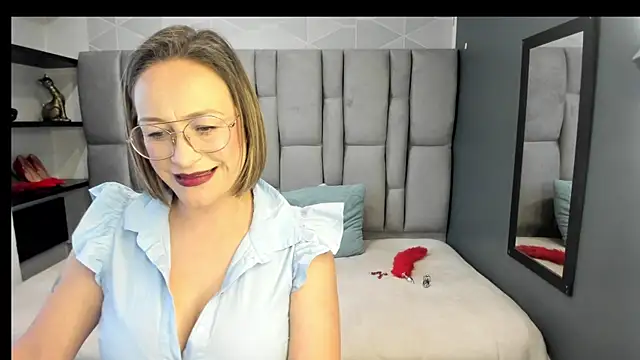 Charlot_milf live