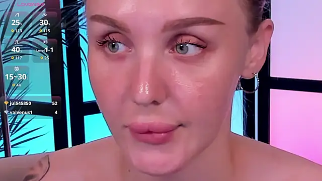 LianaFord live