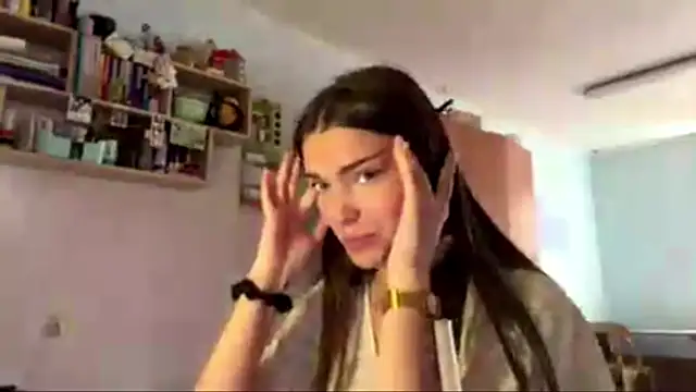 Ameliamali live