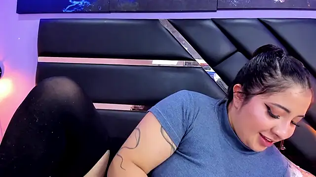 Emma_monserrat live