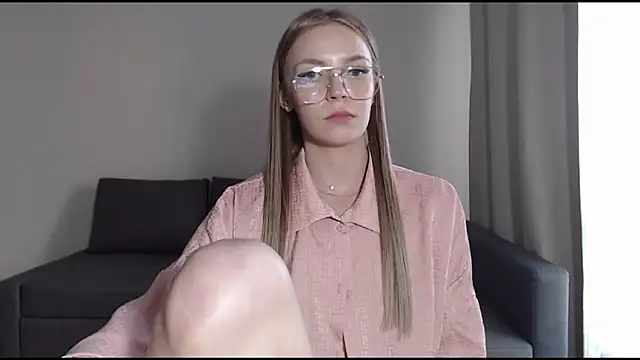HitGyrl live