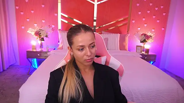 DoveLovee live