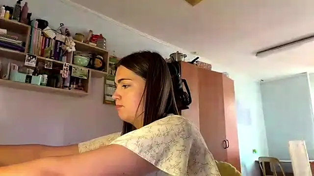 Ameliamali live