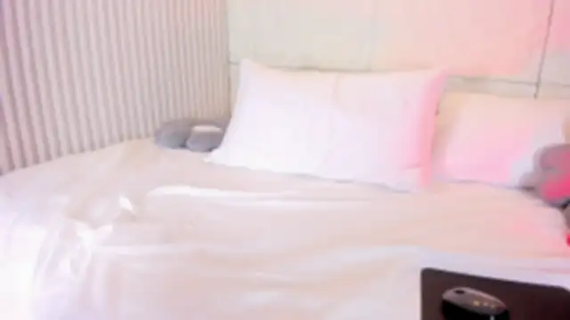 CristalCollins_ live