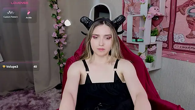 NocturneHuntress live