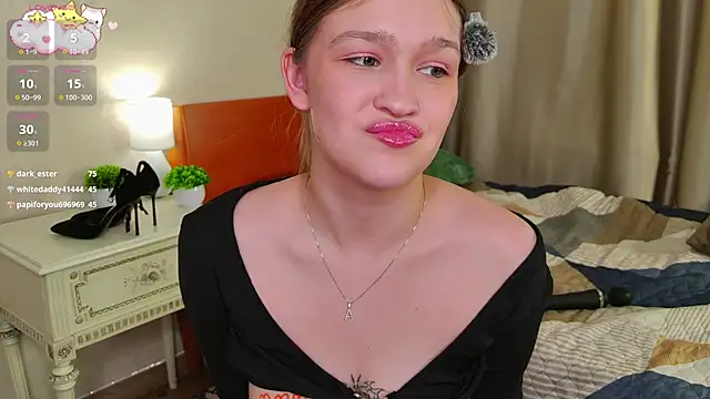 PlayfulMelly live
