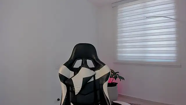 SavannahWildee live