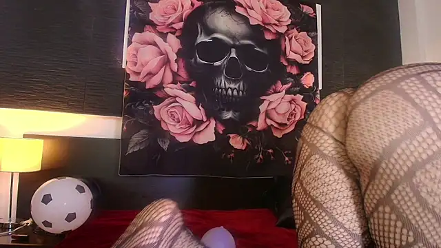 EvaaFoxxy1 live