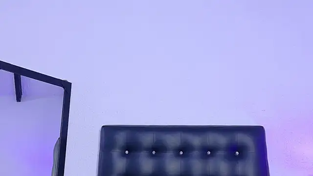 Skinny_hottie18 live
