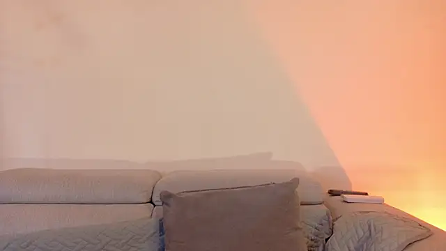 Layla-Hott live
