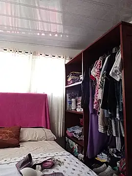 Samantha_Sullivan_ live