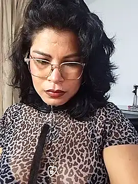 Aurorasaenz_ live