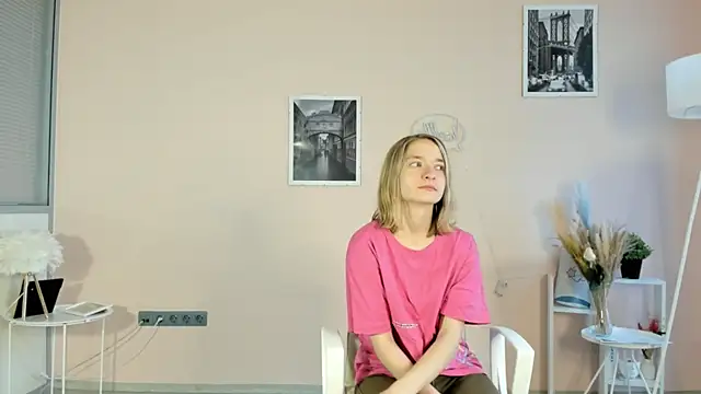 KashaAntonetti live