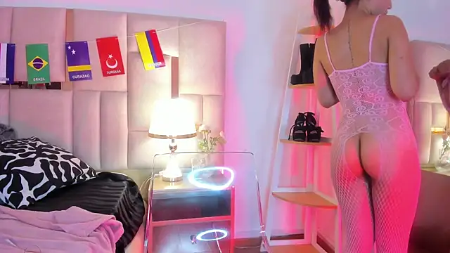 Laura_Dicardy live