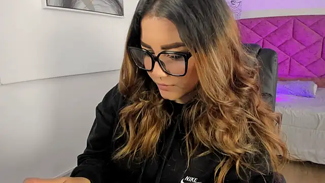 Lucia_star__ live