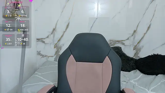 Lindsey8 live
