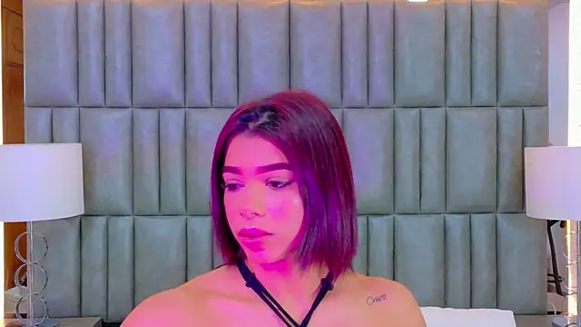 TiaraRosse live