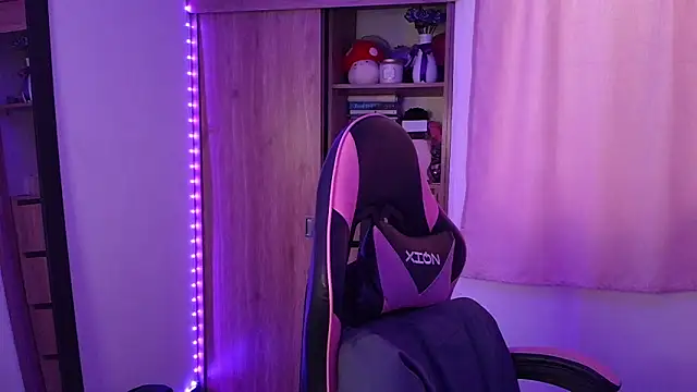 Oliviawatson1 live