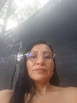 maturexxxnaughty live