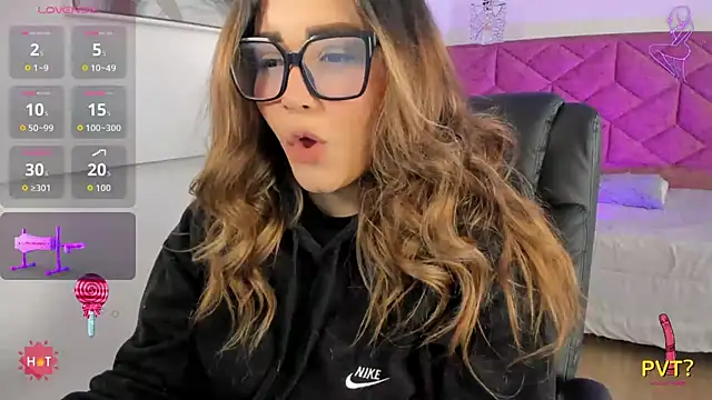 Lucia_star__ live