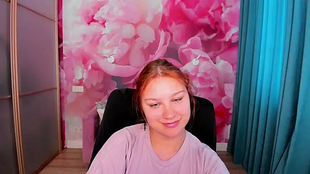 AngelinaLow live