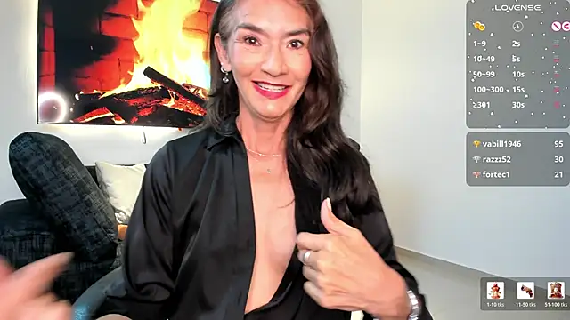 Emma_Mendozaa live