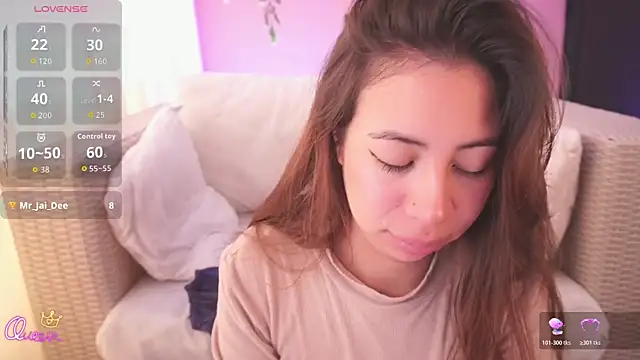 Airi_pierce live