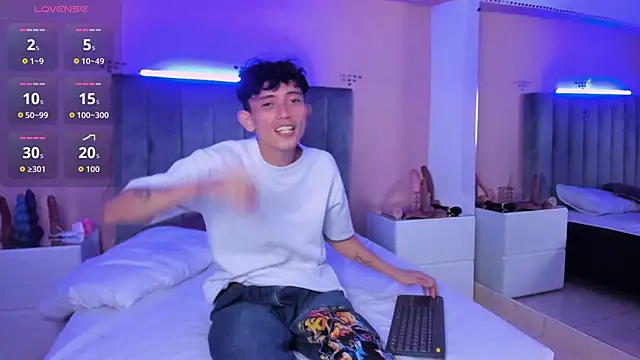 ARIANA_CRI-X live