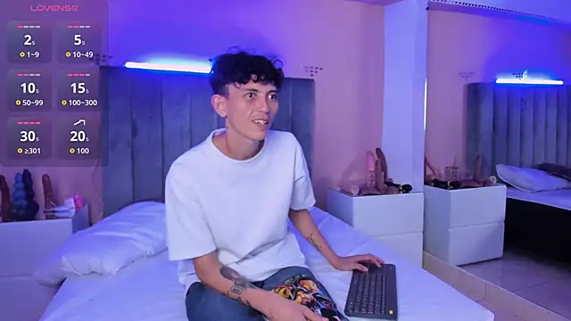 ARIANA_CRI-X live