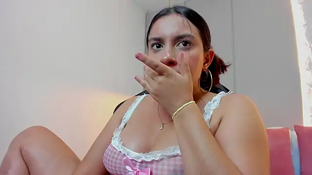 kira_relish live