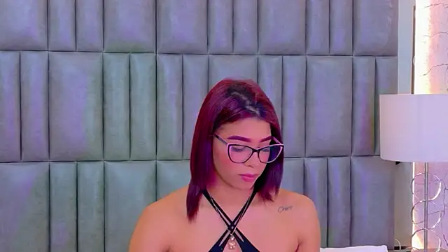 TiaraRosse live