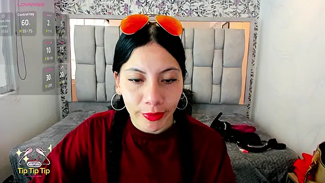 Abril_Fox__ live