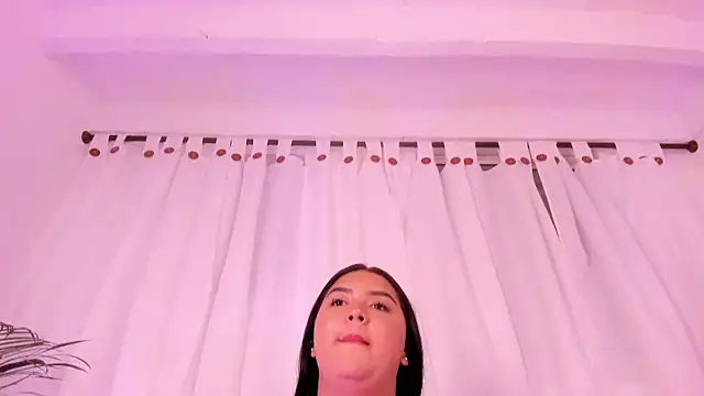 scarlet_boobs01 live