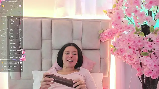 Dana_grey_ live