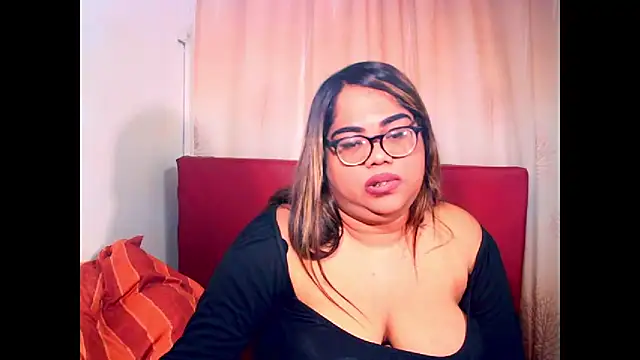 Indian_Lola00 live