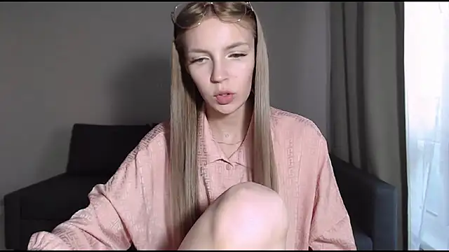 HitGyrl live