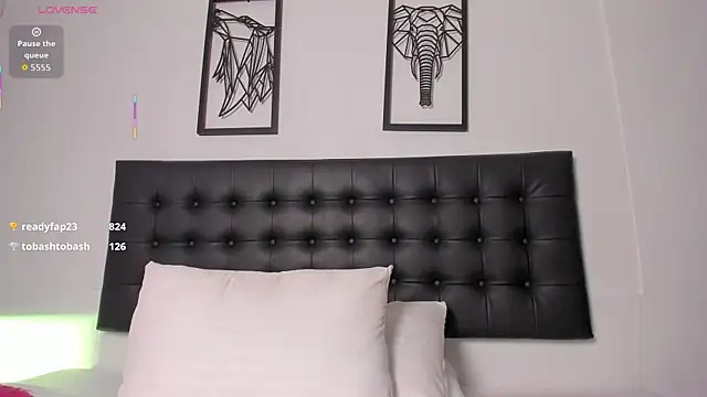 Melody_evanss live
