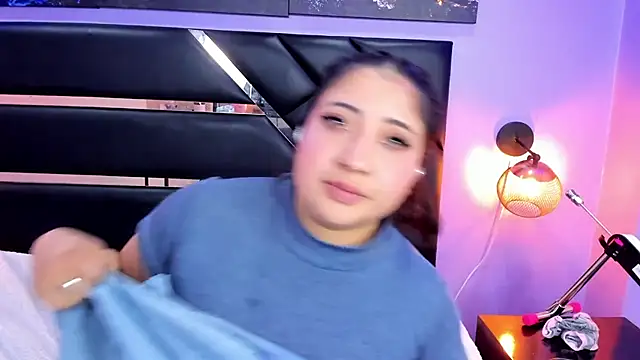 Emma_monserrat live