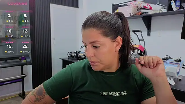 Daniela_mendoza26 live