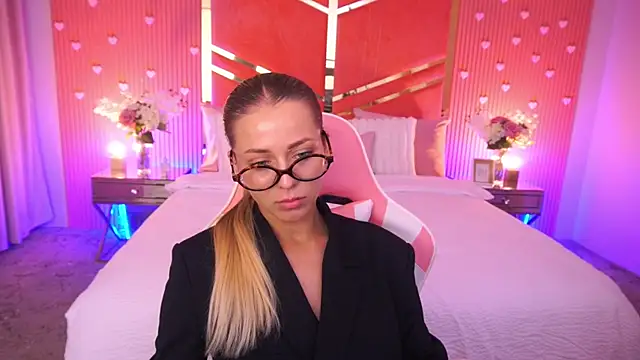 DoveLovee live