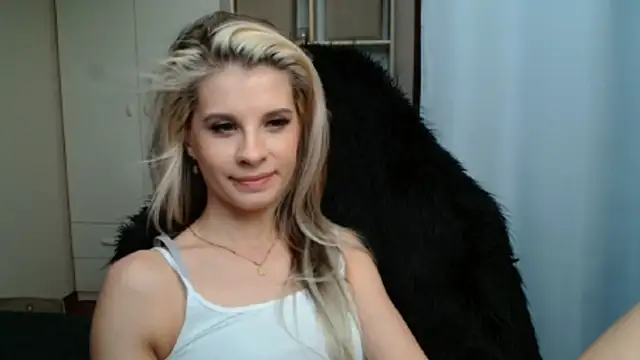 KristineGlow live