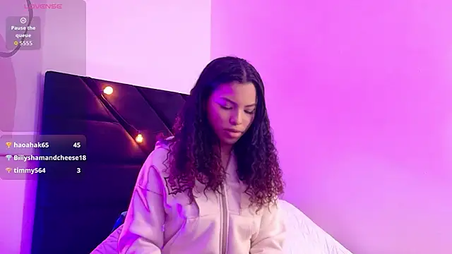 littleebonny live