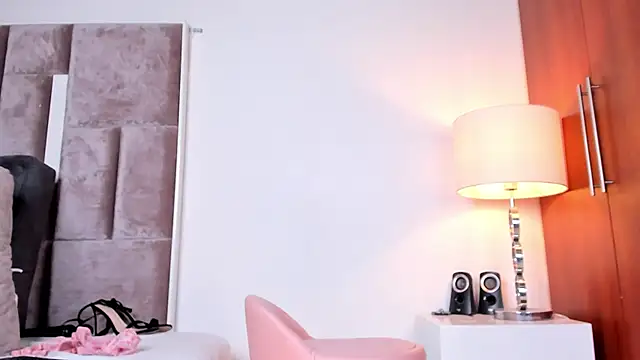 Nia_Bunny live