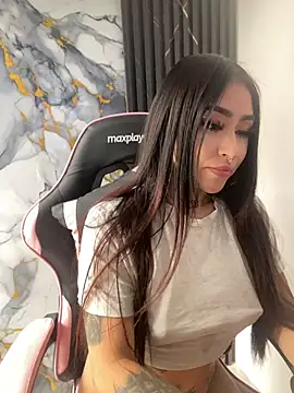 Nathasha_Diaz live