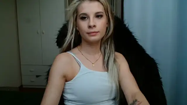 KristineGlow live